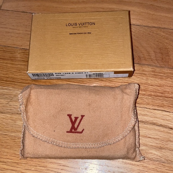 Louis Vuitton card case - Picture 5 of 5